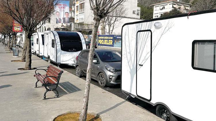 ‘Tekerlekli yalı’ isyanı Boğaz’daki karavan işgaline tepki var