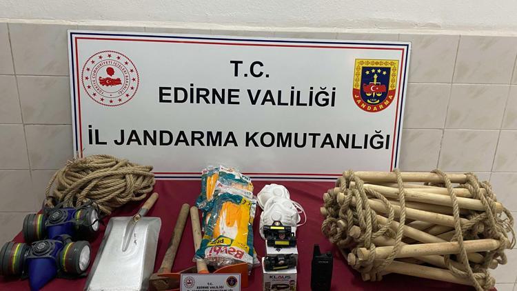 Edirne’de kaçak define kazısı yapan 6 kişi suçüstü yakalandı