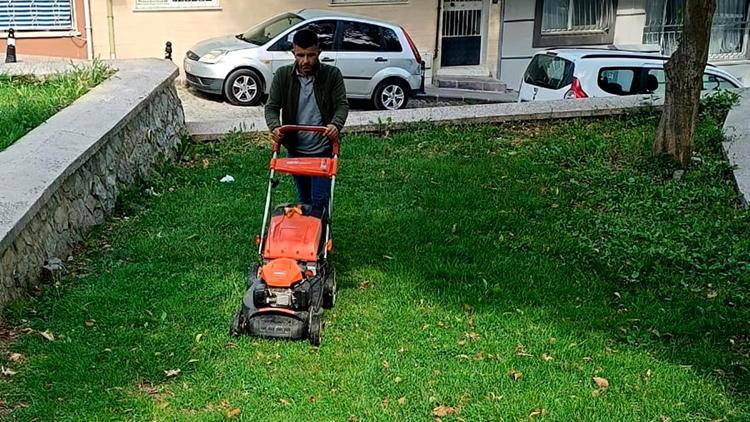 Şehzadelerde parklar ve yeşil alanlar ilaçlandı