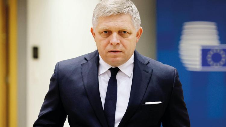 Slovakya Başbakanı’na suikast girişimi