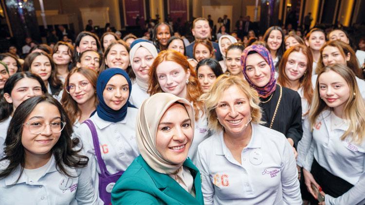 ‘Kız kardeşlik ağının temellerini attık’