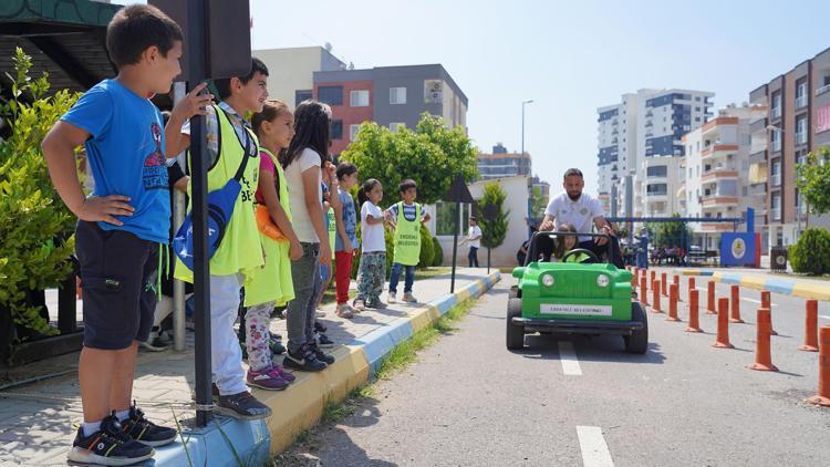 Erdemli’de 10 bin öğrenciye trafik eğitimi