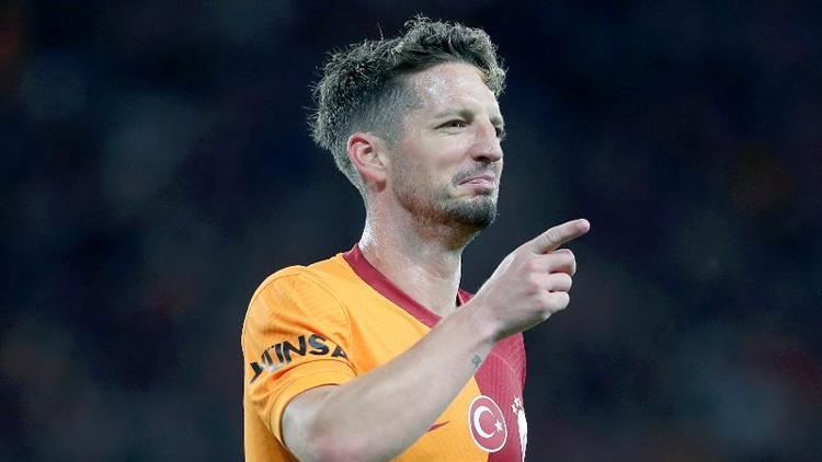 Dries Mertensten taraftara müjde: Gelecek sezon da Galatasaray’dayım