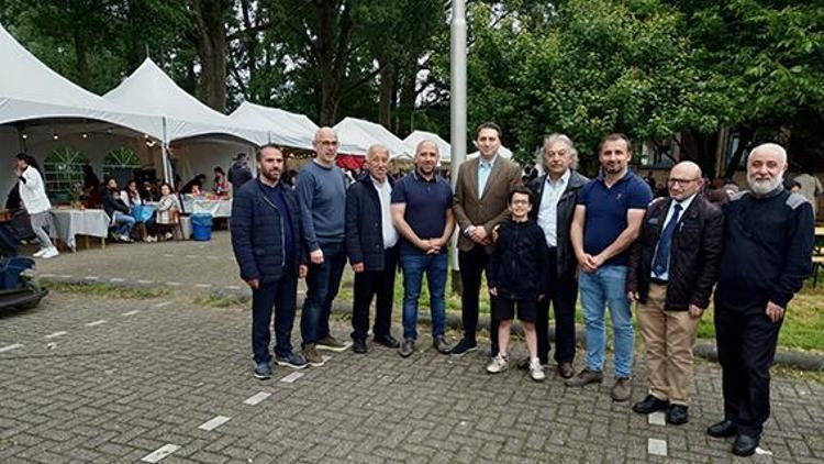 Başkonsolos’tan Arnhem Türkiyem Camii’ne ziyaret