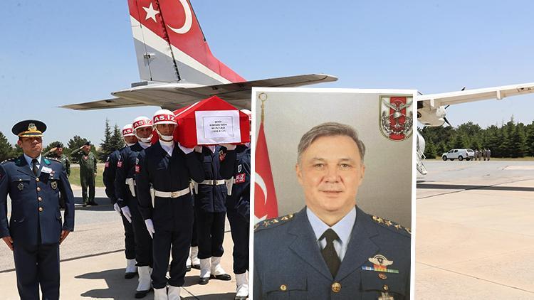 Şehit Pilot Albay Gökhan Özenin cenazesi Eskişehire getirildi