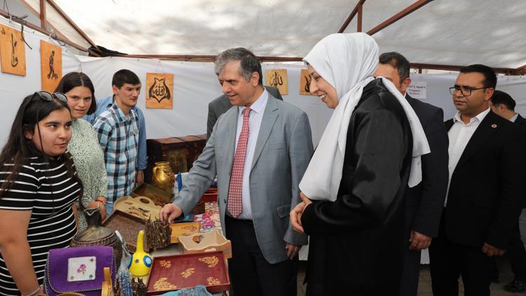 Bucakta Hayat Boyu Öğrenme Haftası sergisi