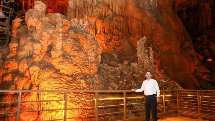 15 yıl önce keşfedilmişti... Gilindire Mağarası ziyaretçilere açıldı