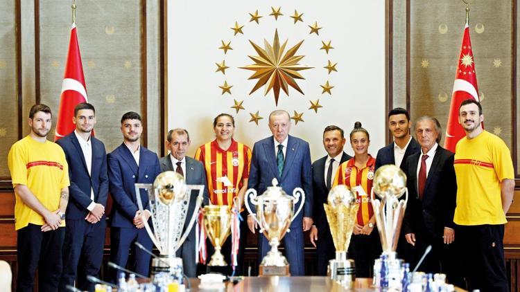 Erdoğan Galatasarayı kabul etti