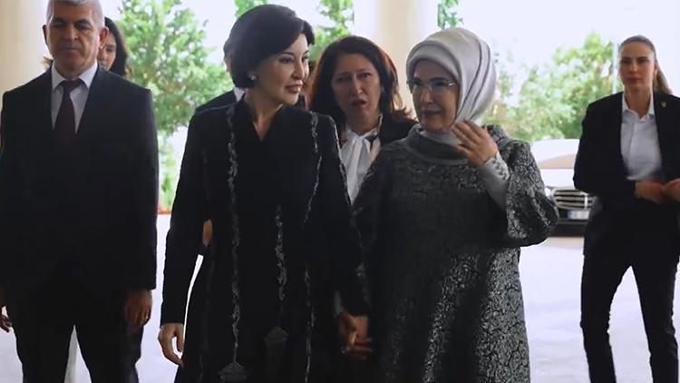 Emine Erdoğandan Mirziyoyeva ile Millet Kütüphanesini ziyaretine ilişkin paylaşım