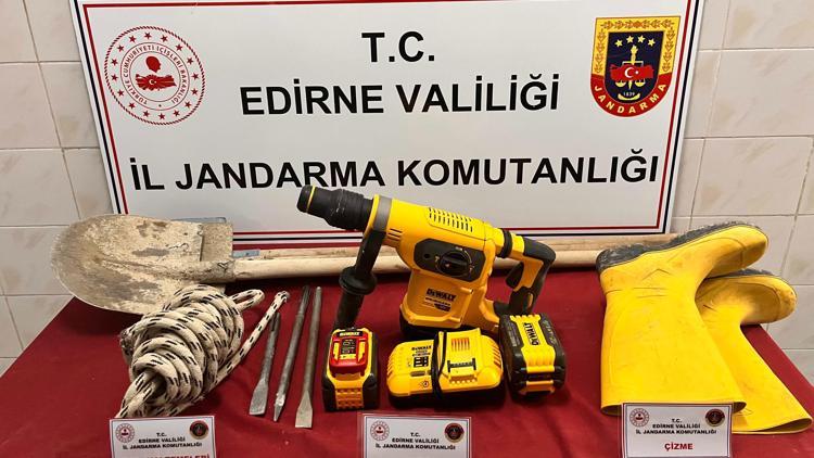 Edirne’de izinsiz define kazısına suçüstü