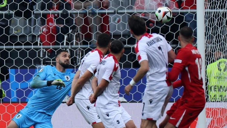 Mert Müldürün Gürcistana attığı gol, EURO 2024te ilk maç haftasının en iyi golü seçildi