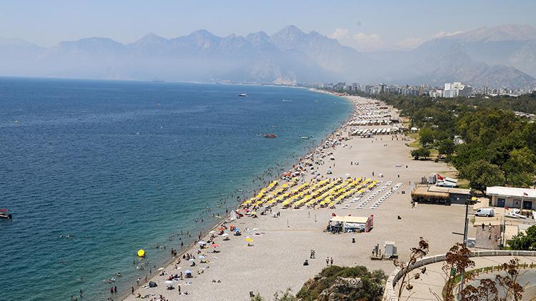Antalya bayramda 4 milyonun üzerinde turist ağırladı