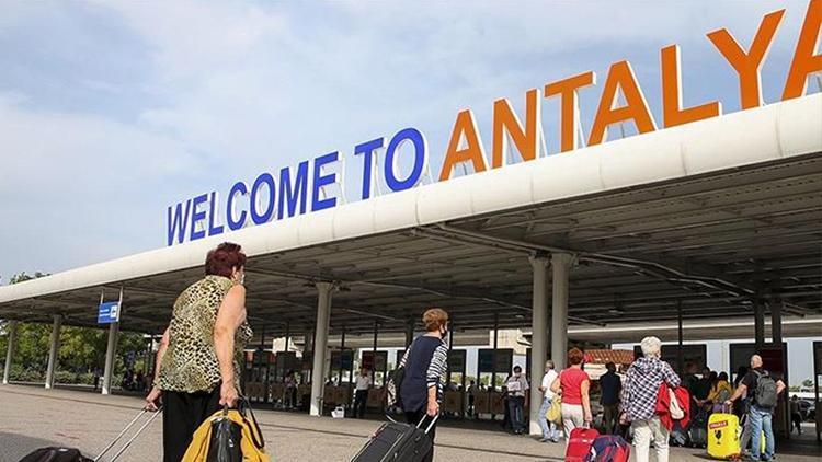Antalya Havalimanında yılın en yüksek yolcu sayısına ulaşıldı