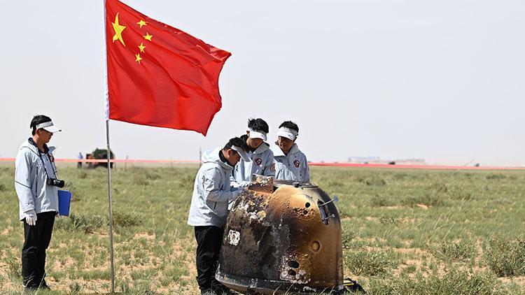 Ayın karanlık yüzünden örnek toplayan Çinin uzay aracı Change-6 Dünyaya döndü