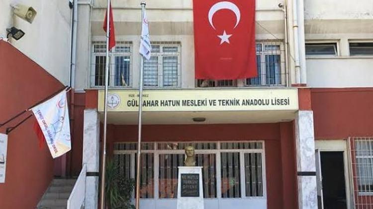 Rizede Öğrencilere karşı maksadını aşan hareketlerde bulunan okul personeli açığa alındı