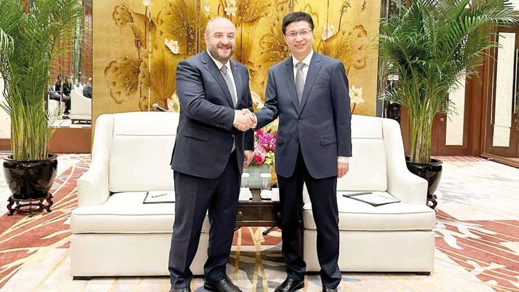 Mustafa Varank’tan Çinli şirketlere çağrı... ‘Türkiye’de yatırım AB’nin kapısını açar’