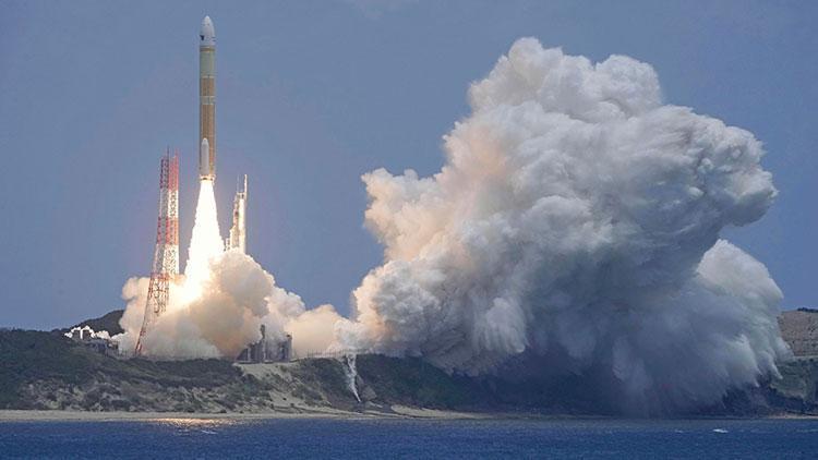 Japonyanın DAICHI-4 gözlem uydusu yörüngeye gönderildi