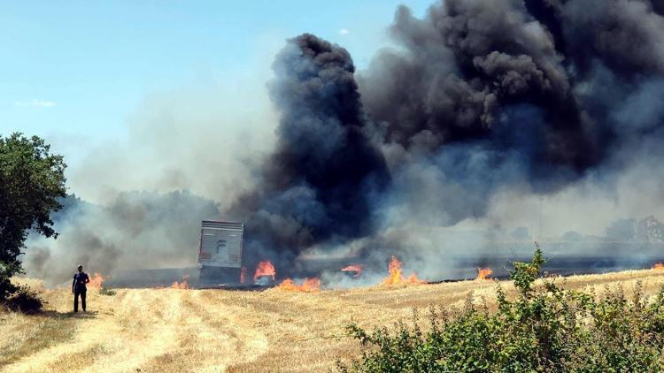 Kırklarelide biçerdöverle hasat yapılırken tarlada tankeri bulundurulacak