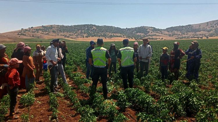 Gaziantepte, jandarmadan mevsimlik tarım işçilerine eğitim