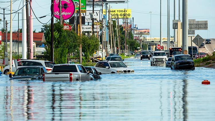 Beryl Kasırgası Texası vurdu: 6 kişi öldü, 2.7 milyon hane elektriksiz kaldı