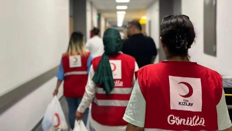 Hatay’da Kızılaydan yeni doğan bebeklere merhaba hediyesi