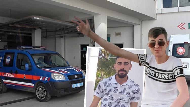 Aksarayda feci kaza: Motosikletteki 2 genç hayatını kaybetti, 3 kişi yaralandı