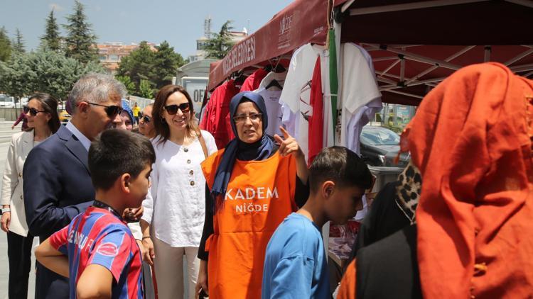 KADEM Gazze’ye Kardeş Payı Hayır Çarşısı açtı