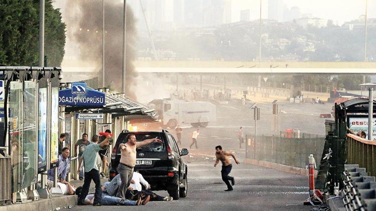 Tanklara karşı omuz omuza