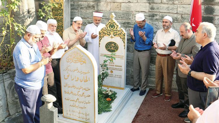 15 Temmuz şehidi Varank kabri başında anıldı