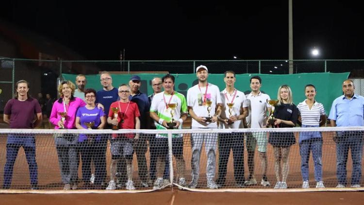 Burdurda 15 Temmuz Veteran Tenis Turnuvası