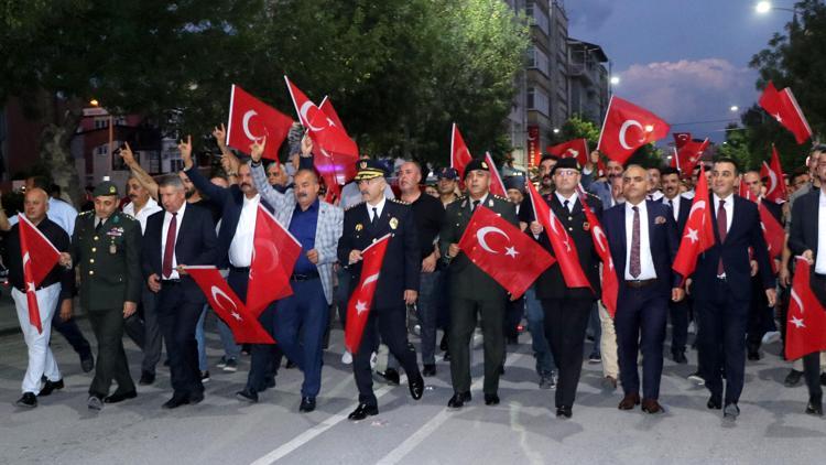 Burdurda 15 Temmuz yürüyüşü