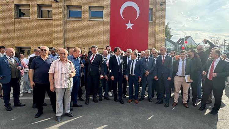 Düsseldorf’ta da 15 Temmuz anması