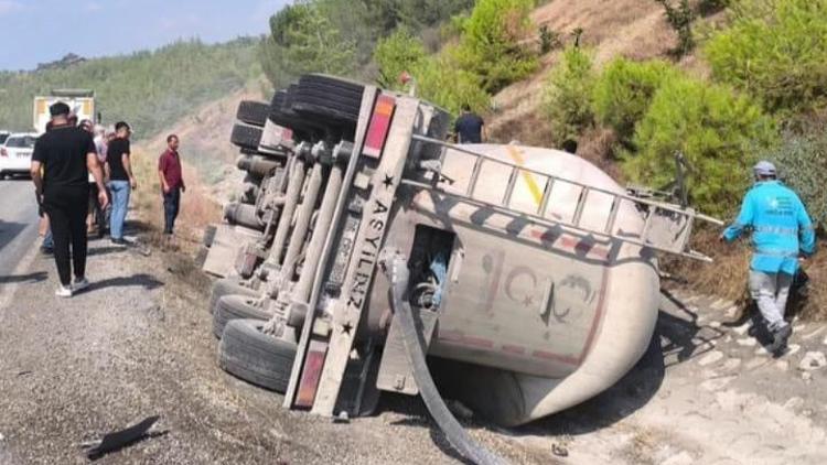 Beton mikseri devrildi, sürücü öldü