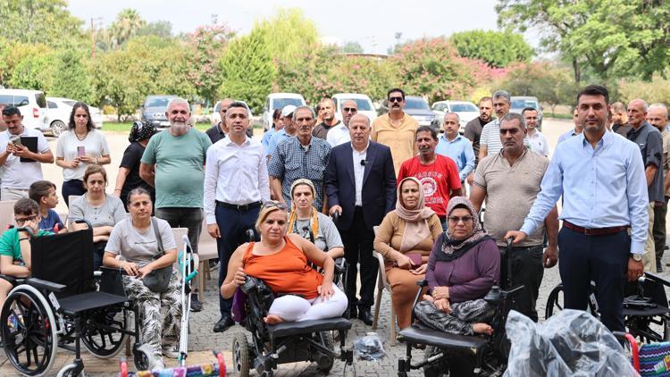 Yüreğir Belediyesi engellilere 230 tekerlekli sandalye dağıttı