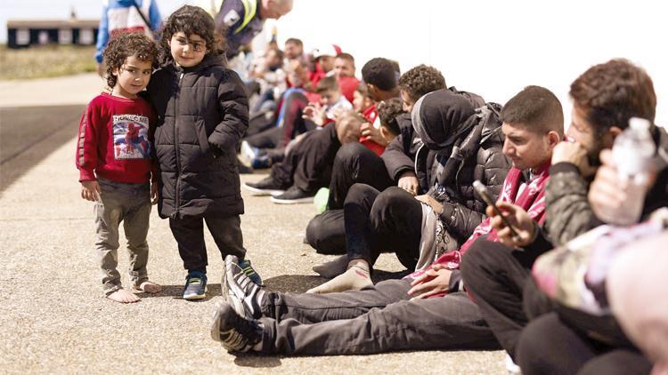 Sığınmacı çocuklar suç çetesi kurbanı olmuş: İngiltere’yi sarsan sığınmacı skandalı