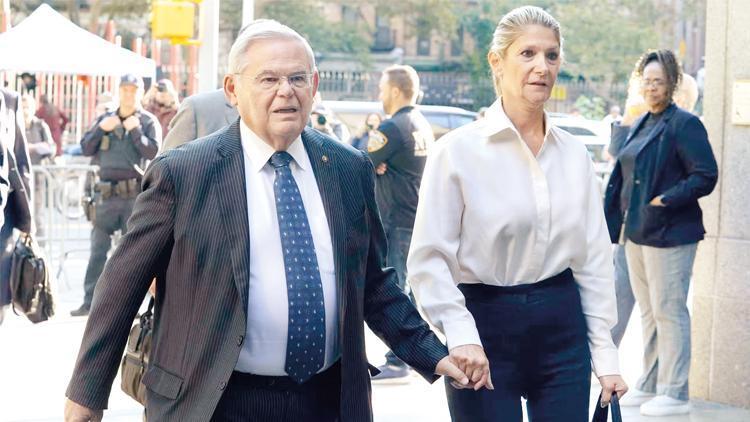 Türkiye karşıtı Senatör müebbet ceza alabilir: Menendez yandı