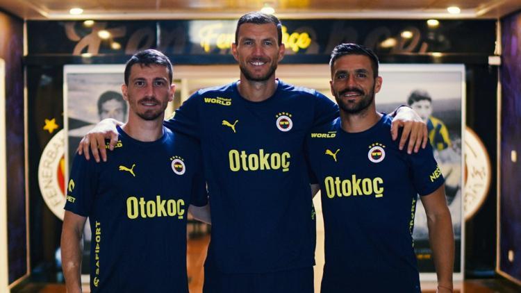 Fenerbahçe kaptanları Dzeko, Mert Hakan ve Tadicten 19/07 mesajı