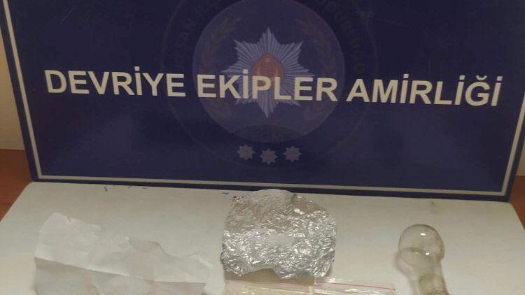 Edirne’de uyuşturucuyla yakalanan 2 şüpheliye gözaltı