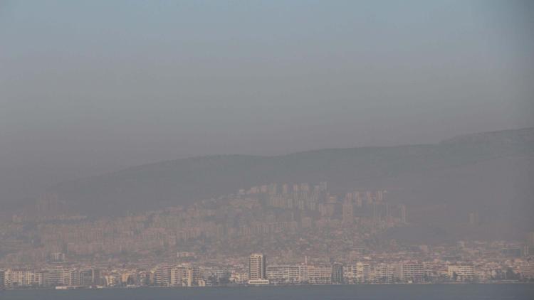 İzmirin 9 ilçesinde hava kirliliği ulusal sınırın üzerinde