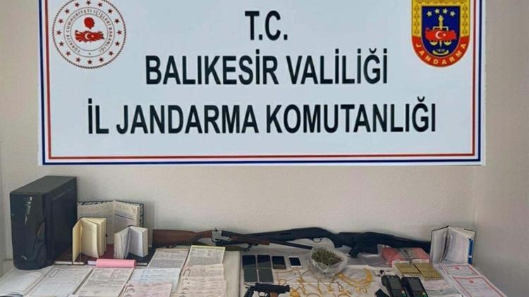 Ayvalıkta tefeci operasyonu: 27 tutuklama