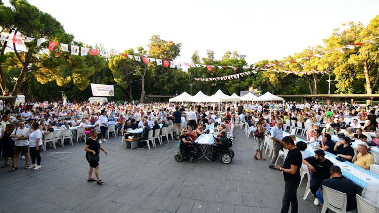 Bornovada Geleneksel Aşure Günü buluşması