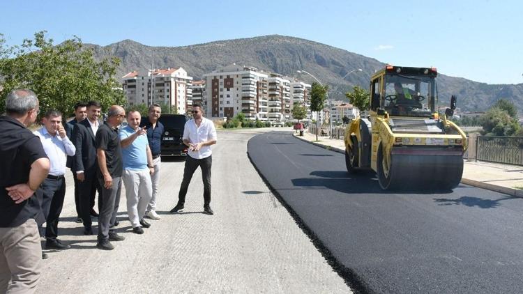 Başkan Sevindi: Vatandaşlarımızı tozdan ve çamurdan kurtarmak için çalışıyoruz