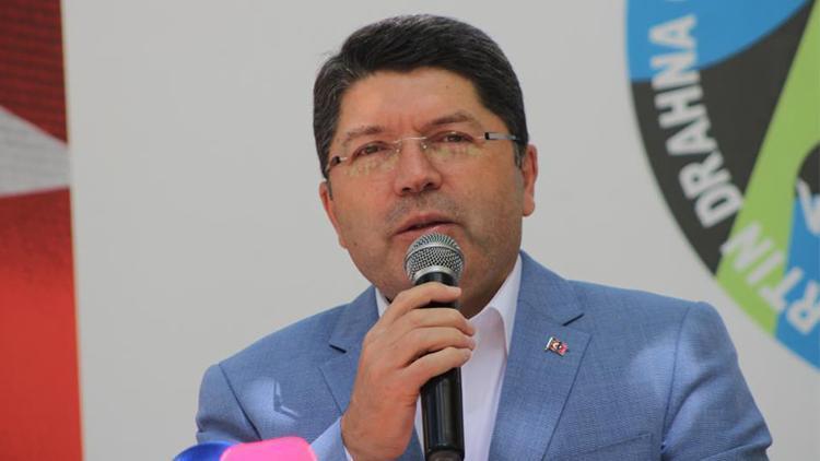 Bakan Tunç: TBMMde milletvekillerimiz dünyaya bir demokrasi dersi verdi