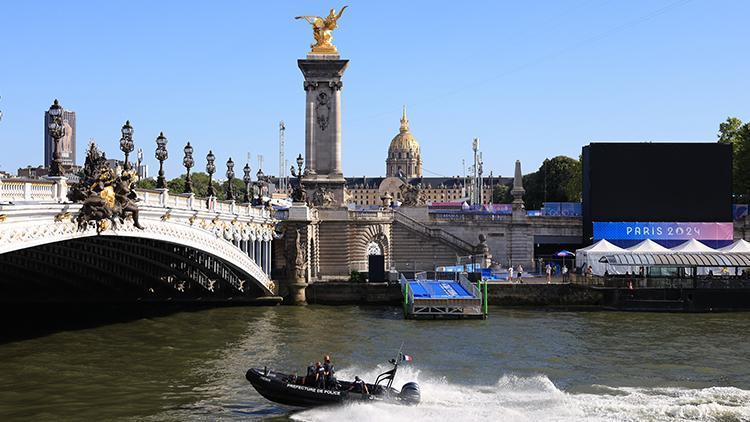 Paris 2024’te beklenmedik gelişme Seine Nehri’ndeki yarışlar iptal edildi