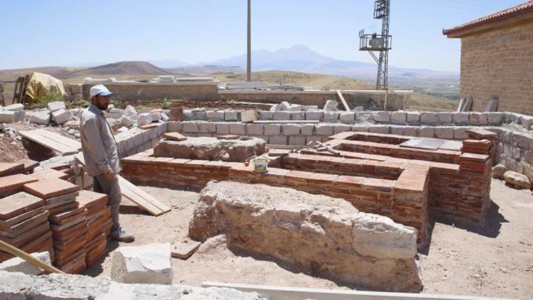 Aksarayda Selçuklu dönemine ait 5 mezar bulundu