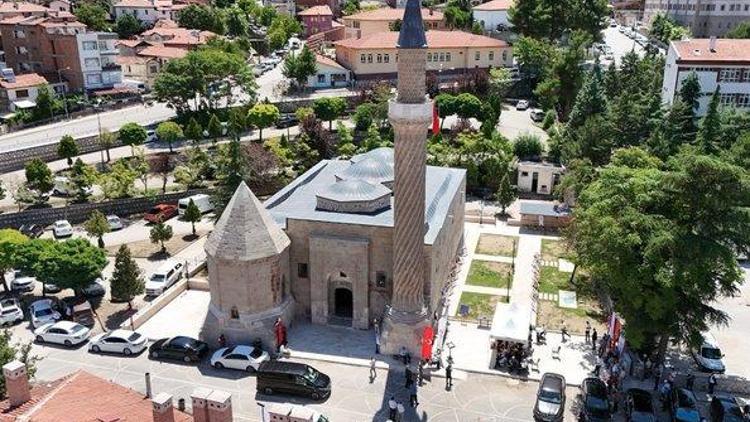 Amasya’da restore edilen tarihi cami ibadete açıldı