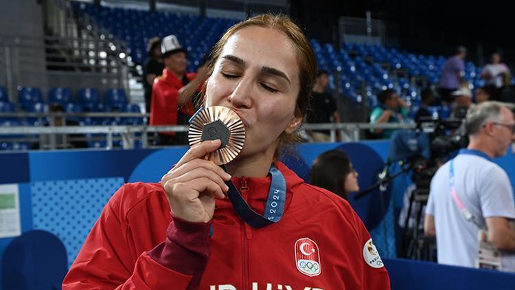 Buse Tosun Çavuşoğlu, Pariste bronz madalya kazandı