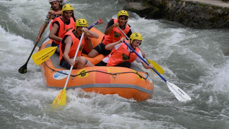 Rize’de ‘Ülkelerarası Rafting Yarışması’nı OSTİM Teknik Üniversitesi kazandı