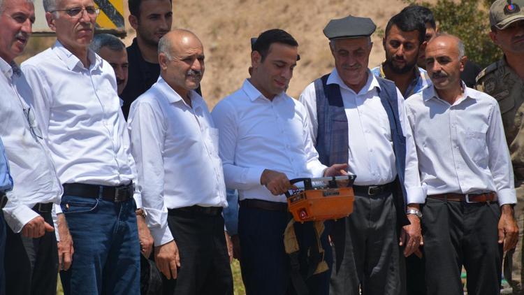 Şırnak’ta boşalttıkları köylerine dönenler için yol yapımına başlandı