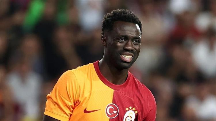 Galatasarayda Davinson Sanchez sakatlandı